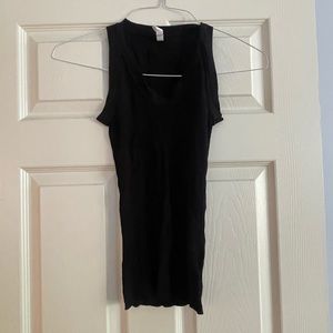Black fitted tank